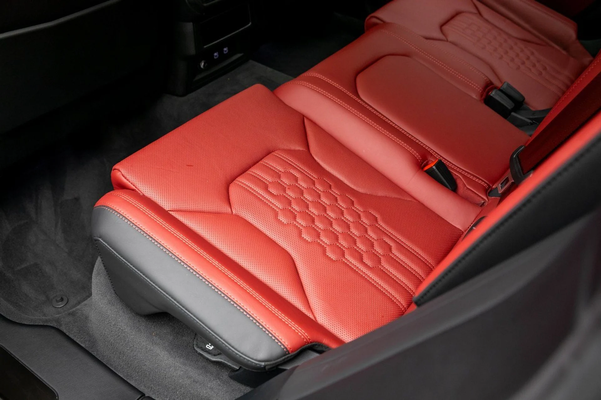 mph044_3676555333_45_09479cb00f