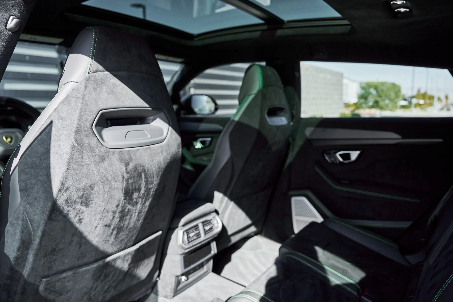 mph044_3688769168_Used_2024_Lamborghini_Urus_Performante_1770171878_3c821bc3ed