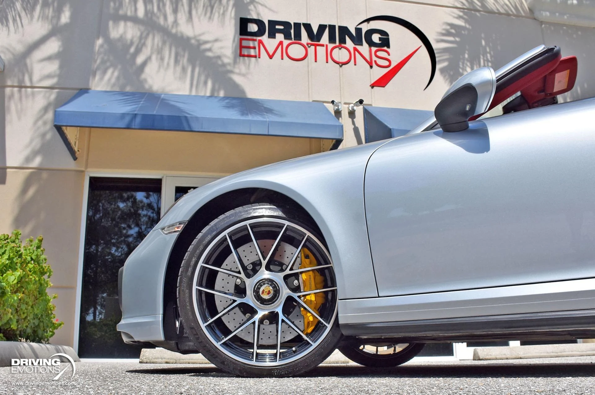 mph044_3694113798_866_p45_l_1dadd3e112