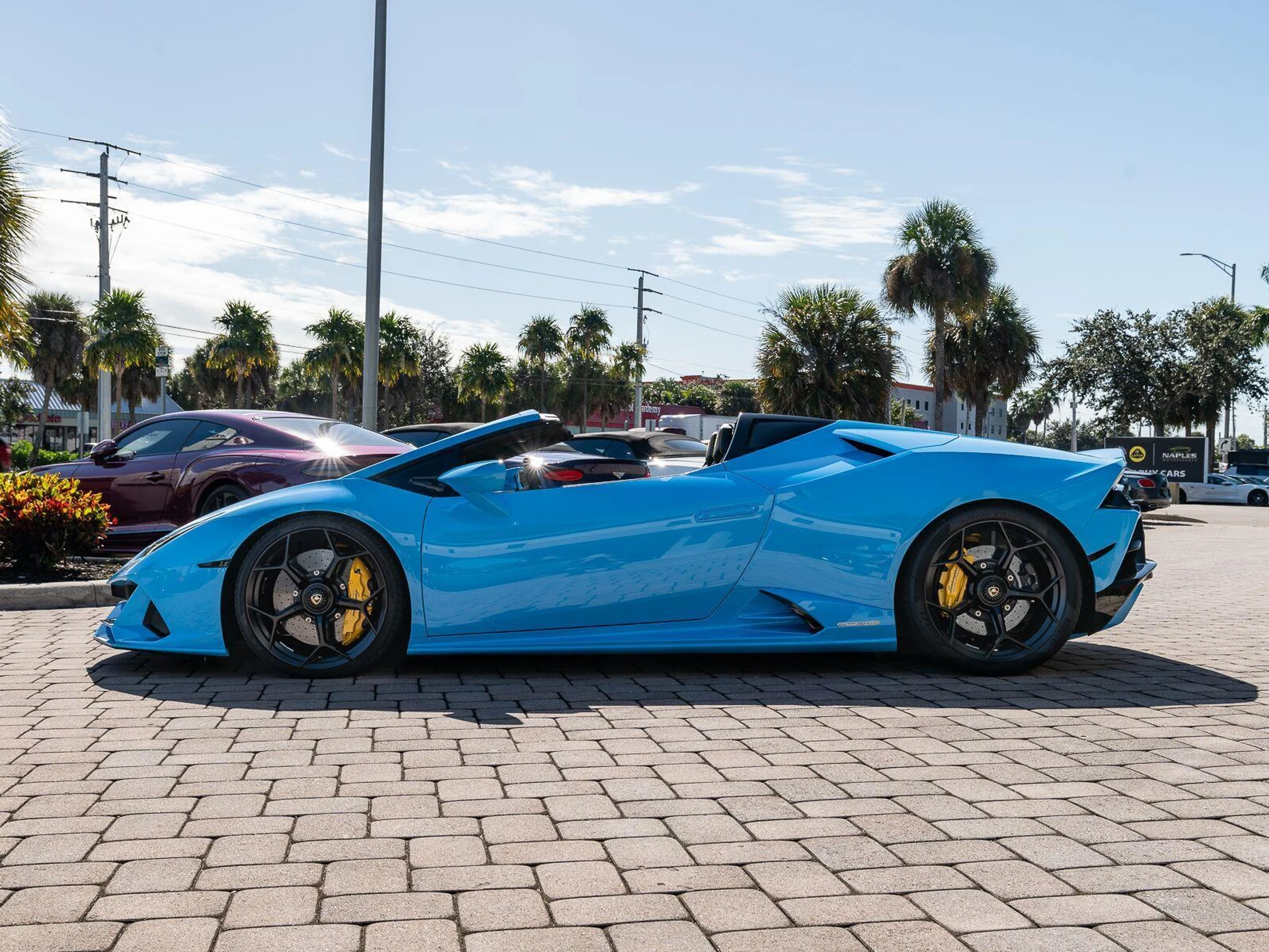 mph044_3695731447_Used_2022_Lamborghini_Huracan_EVO_Spyder_AWD_1792704196_1c4405f458