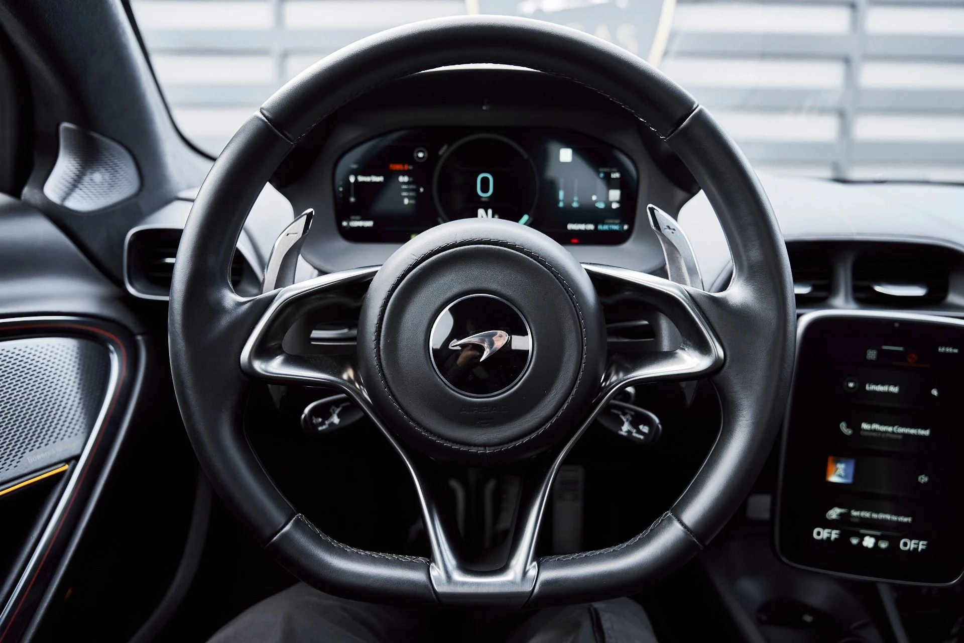 mph044_3699139513_Used_2023_Mc_Laren_Artura_1770833726_48e8a1c6dc