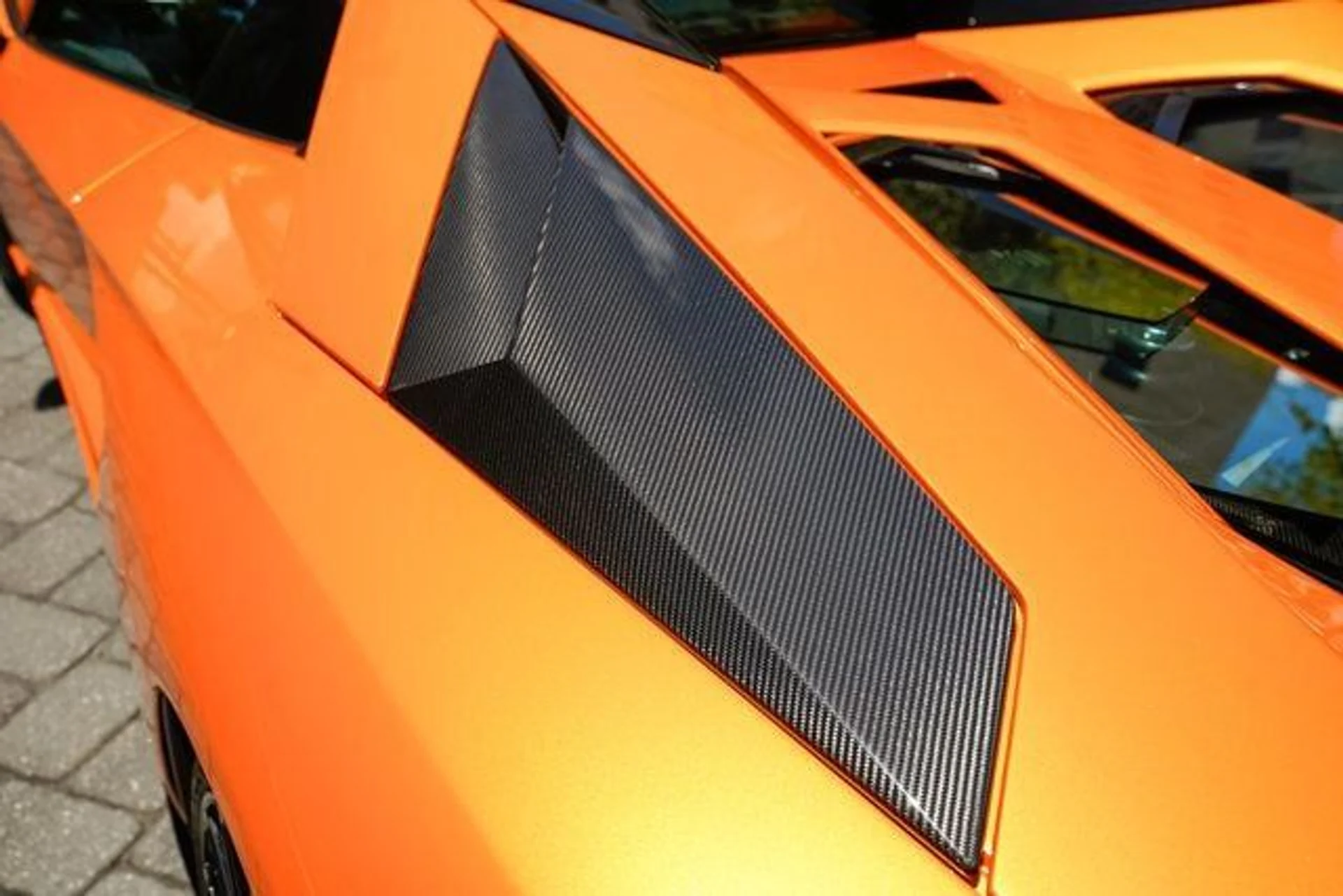 mph044_3701682616_used_2018_lamborghini_aventador_sroadster_14354_22897283_45_640_4744fed3e8