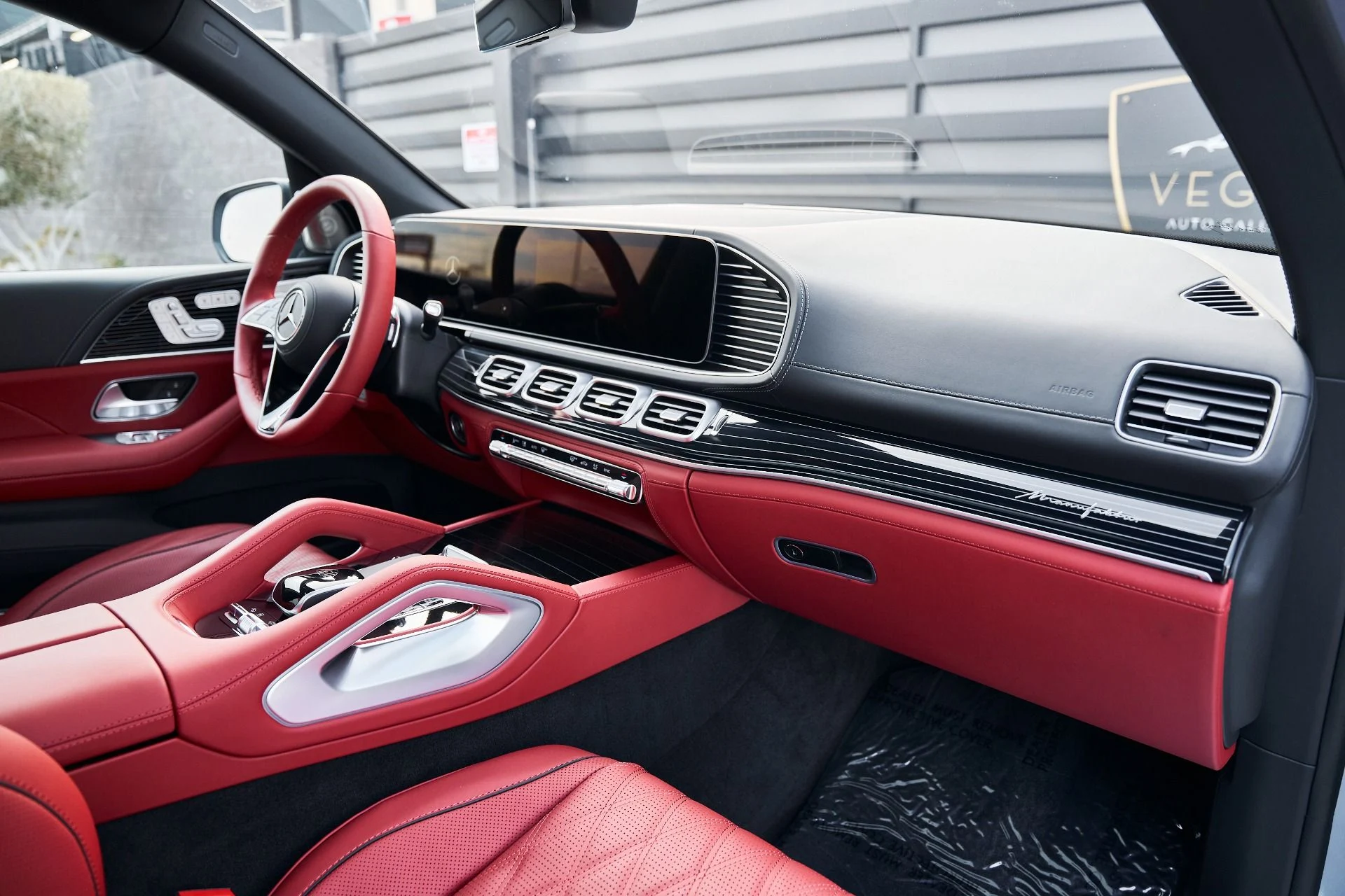 mph044_3726297712_Used_2026_Mercedes_Benz_GLS_Maybach_GLS_600_1769136352_87bd001ce8