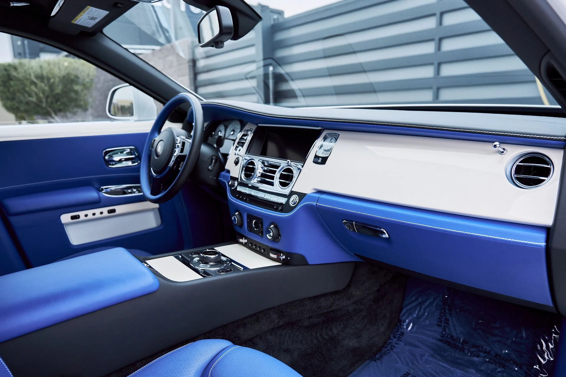 mph044_3737804560_Used_2019_Rolls_Royce_Ghost_Base_1767224312_77d2ba4f95