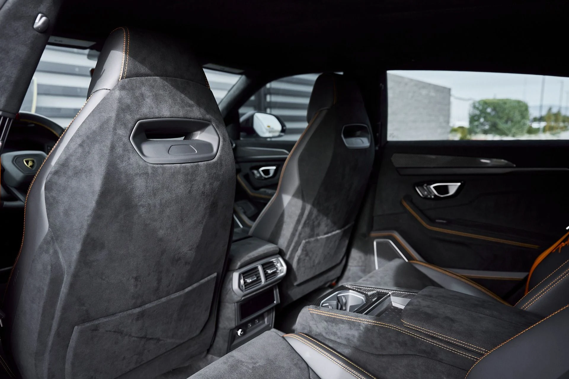 mph044_3739876970_Used_2024_Lamborghini_Urus_Performante_1768001156_c13edabad1