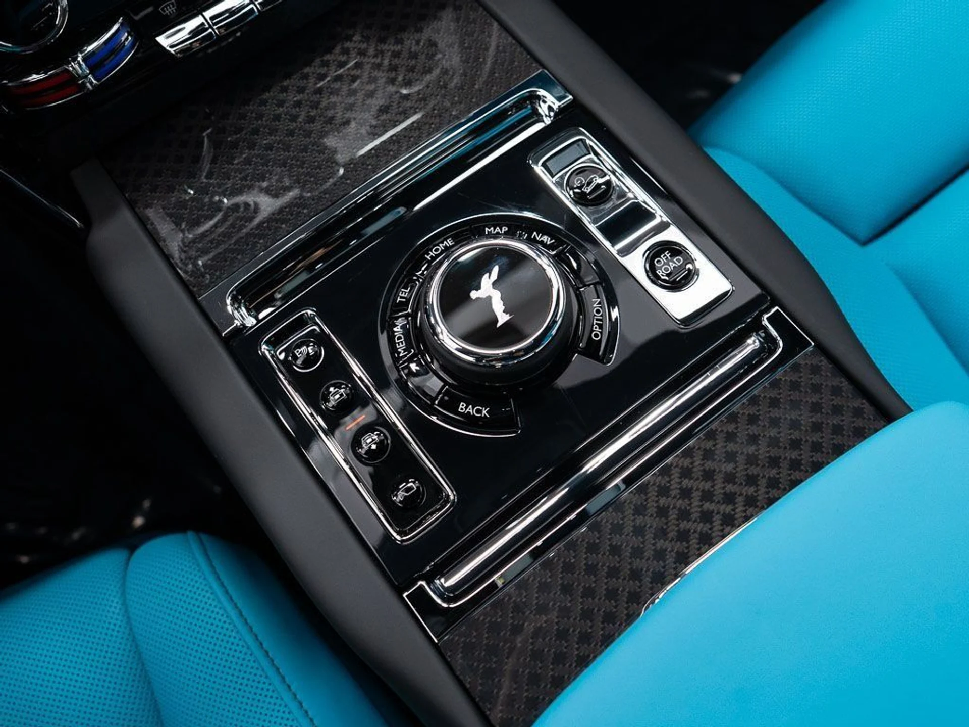 mph044_375714970_e35b7eabe3acb07a7d42288e1d194e22_e7c1972336