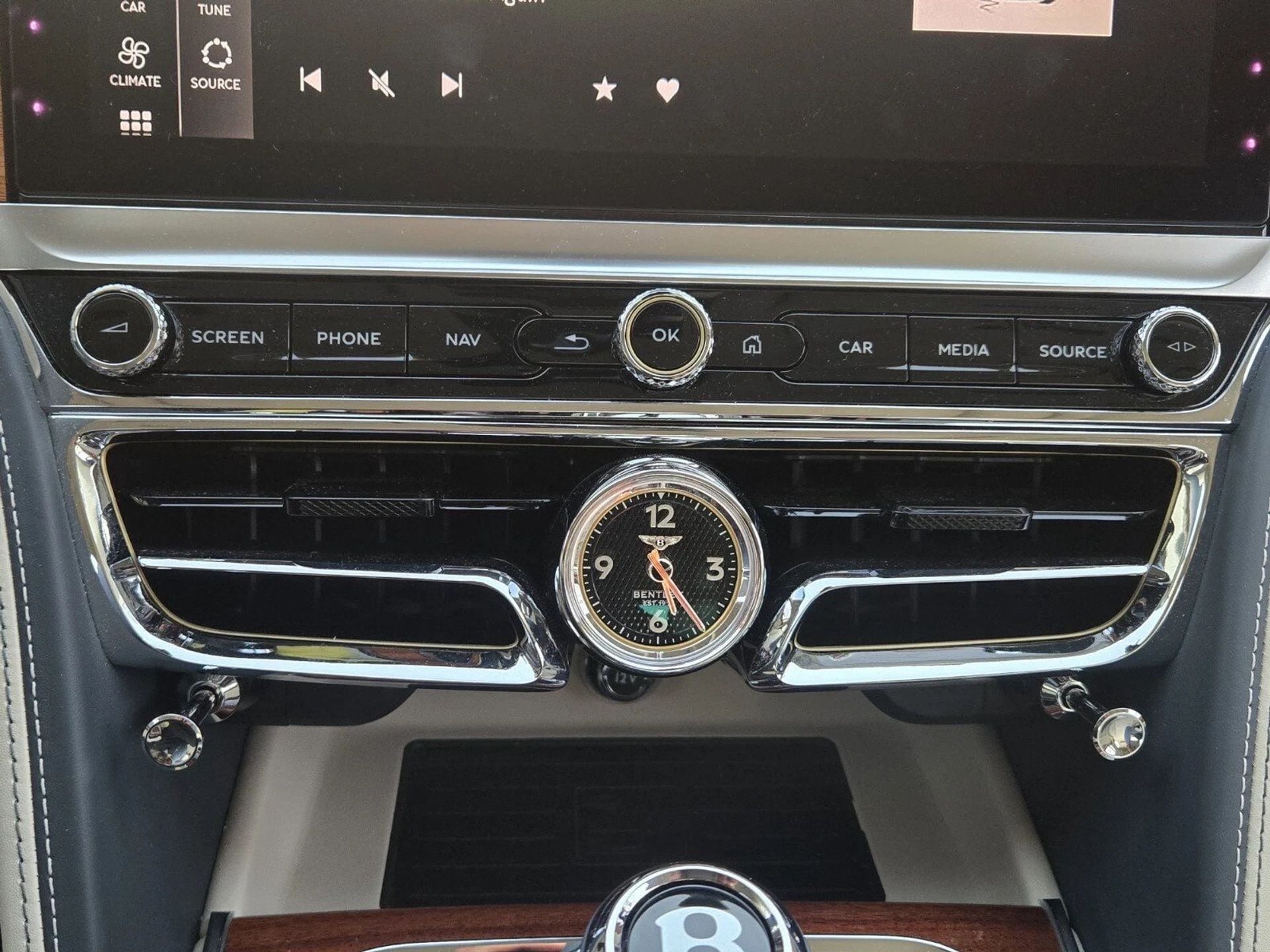 mph044_3759269401_cbdfd8fee5d29ff63ea882ee975f61bax_86a9f75bf6