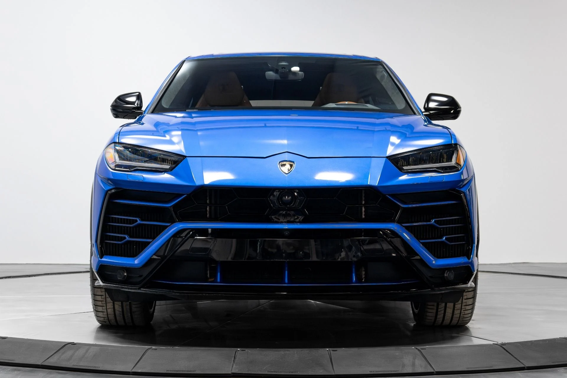 mph044_3759829714_Used_2019_Lamborghini_Urus_1772123275_503e15a264