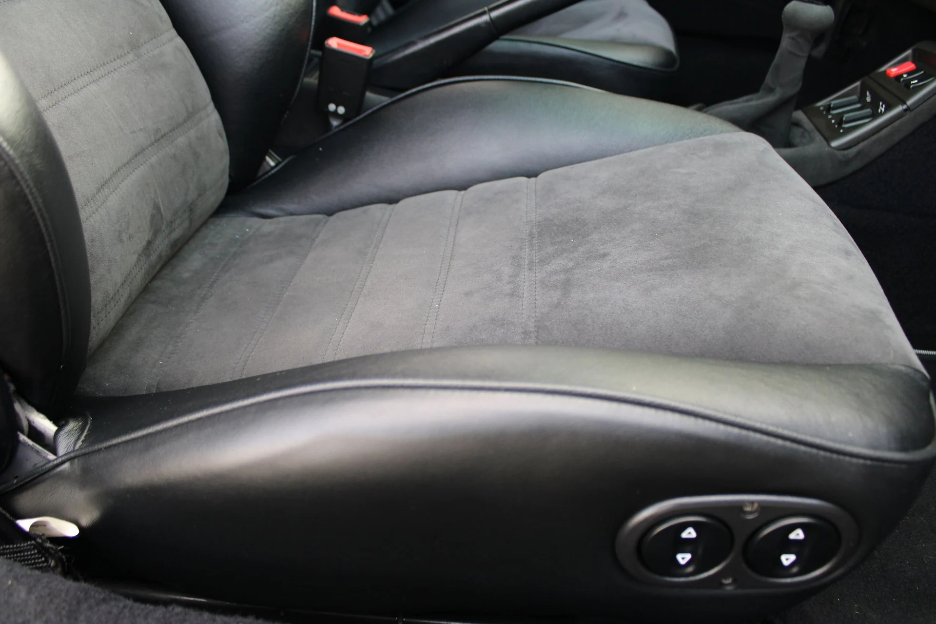 mph044_3761415100_61f17662321085f2b19fd7f66c0dec2dx_18e6174865