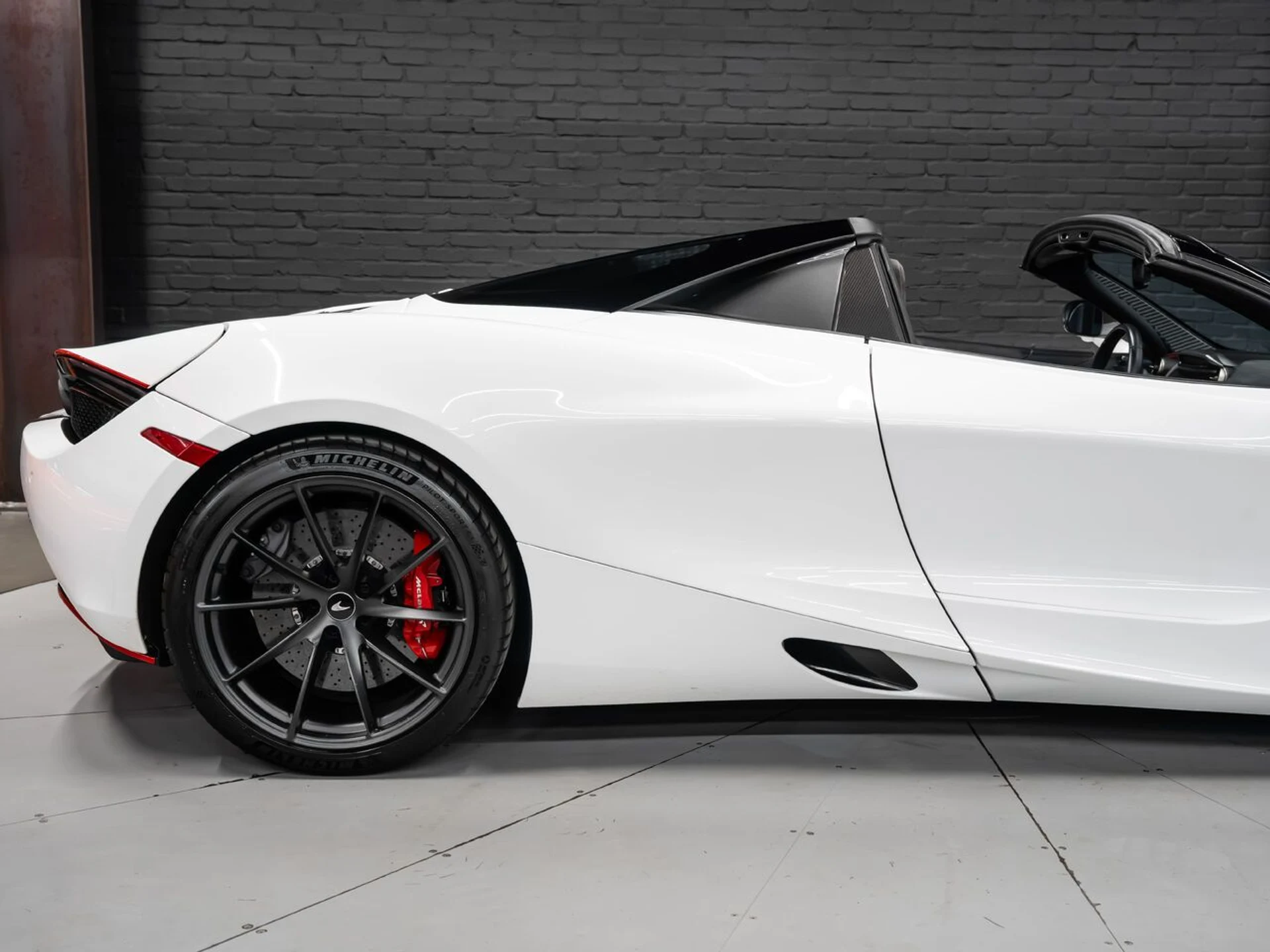 mph044_3765674022_mclaren_720s_2019_fa6804cb09