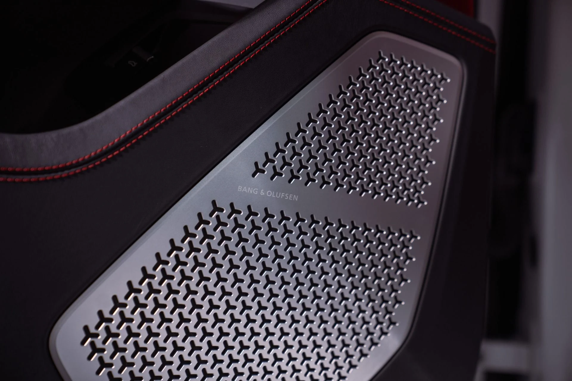 mph044_3789982250_Used_2022_Lamborghini_Urus_Full_Carbon_Interior_Package_1792253848_91ec407355
