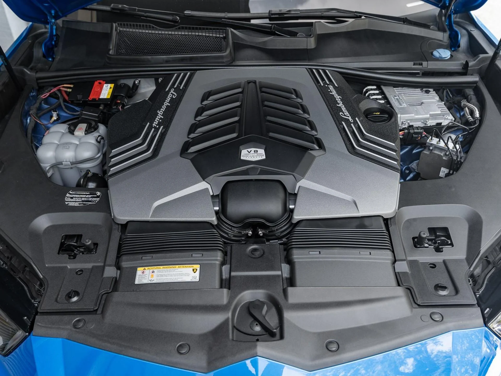 mph044_379382851_Used_2020_Lamborghini_Urus_1753203960_e35fd4c50d