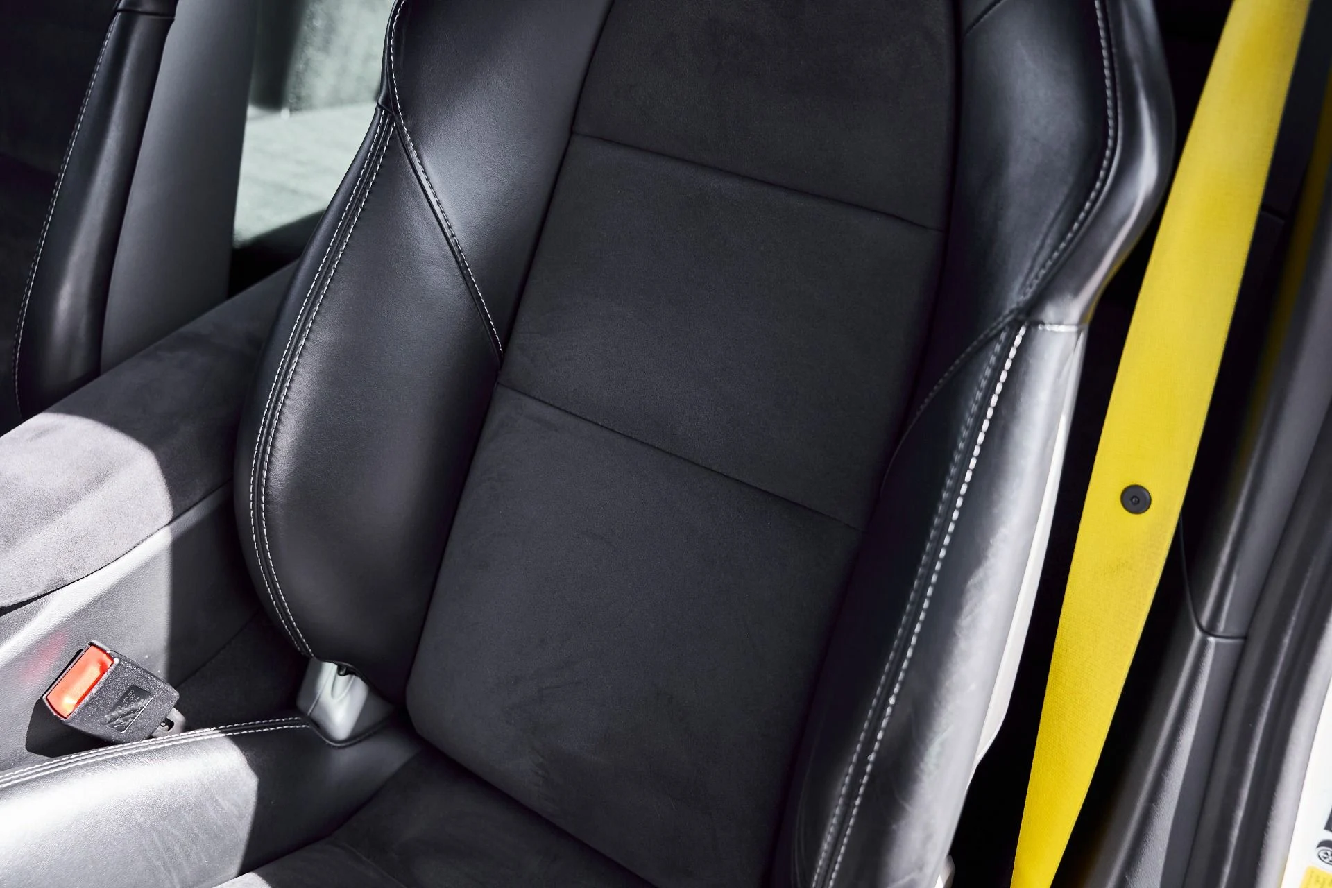 mph044_3796094715_Used_2015_Porsche_911_GT_3_1771890218_947cebff16