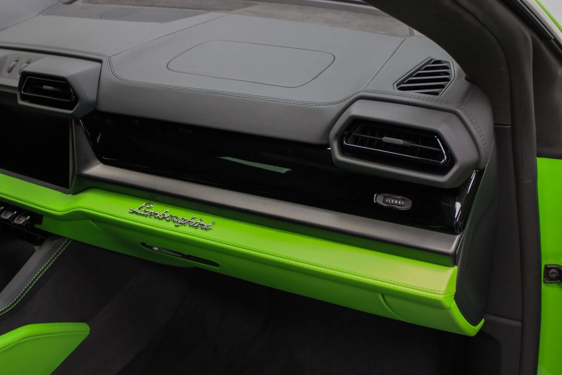 mph044_3796140152_6cdd3d60df734211d7f8d428075cbec1_422e2ab742