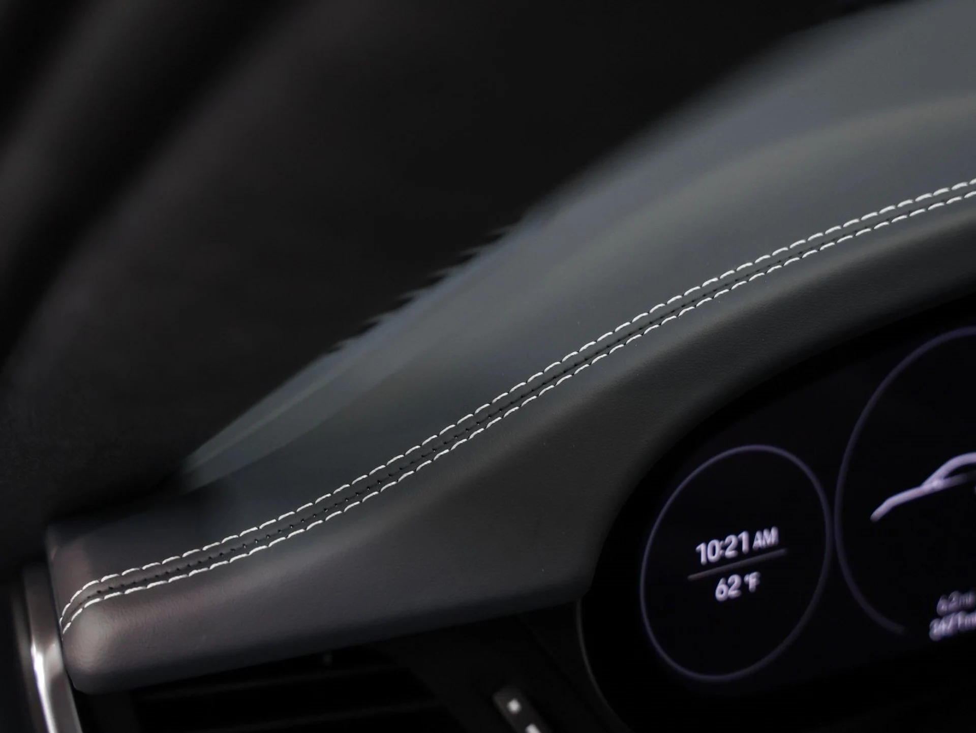 mph044_3801559081_45_5d8b1e6145