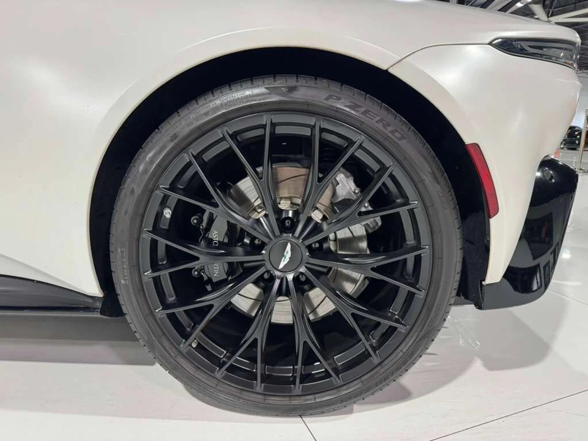 mph044_3855184392_91dc817d90b7262b52b75e1d0126ff7a_52afc1b390