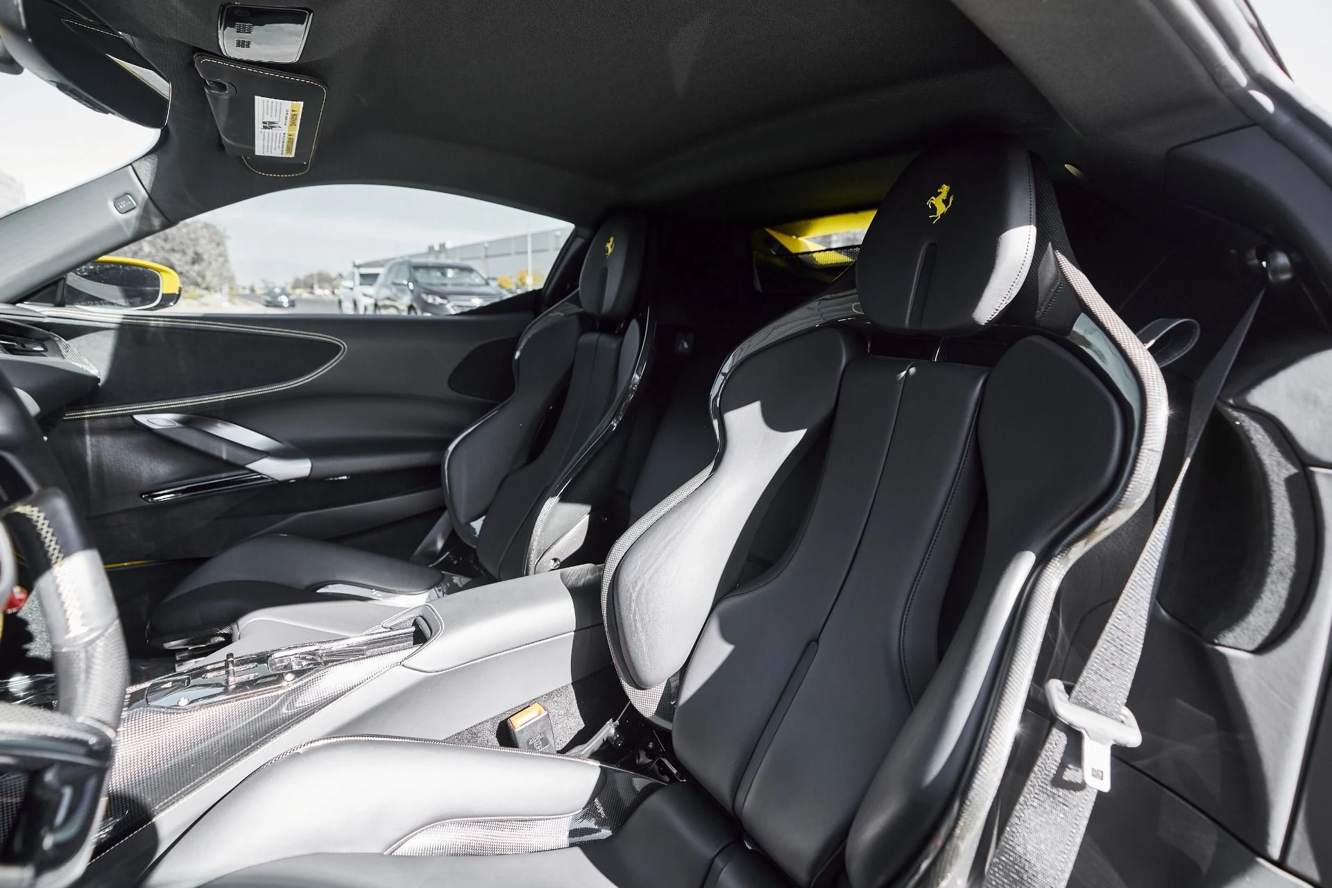 mph044_3856619609_Used_2022_Ferrari_SF_90_Stradale_Base_1762462402_6f5554a134