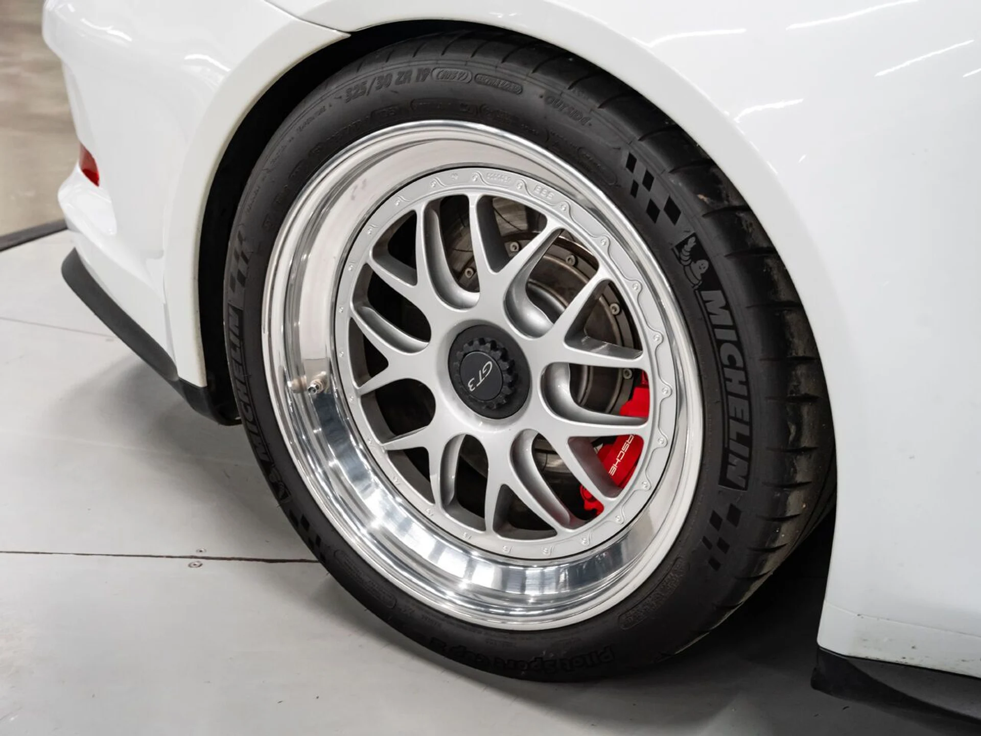 mph044_3865124245_porsche_911_2015_1f302fe7fe