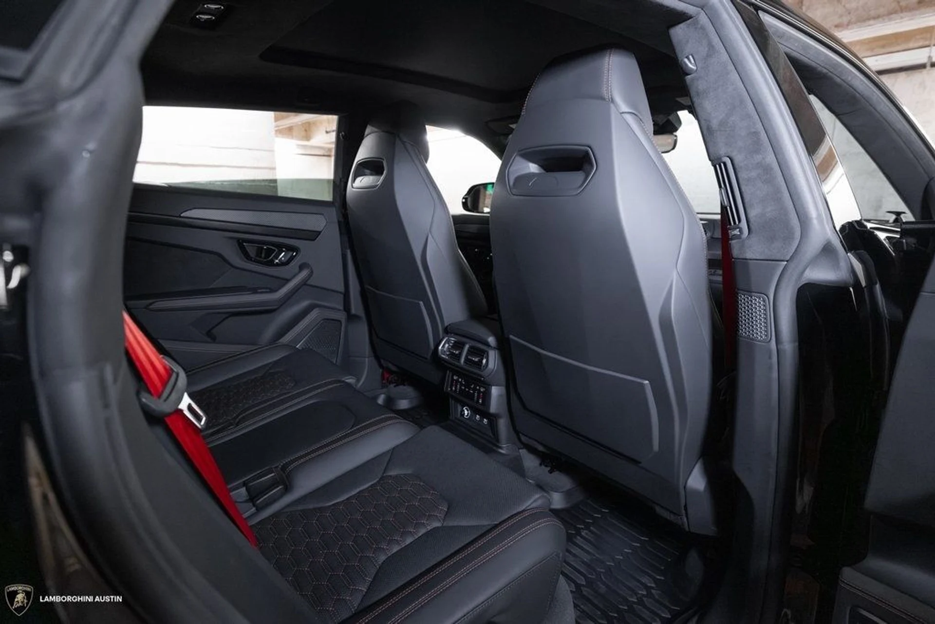 mph044_3875288472_b463ec207bd1d8a1c254902ae3181265x_608a378e97