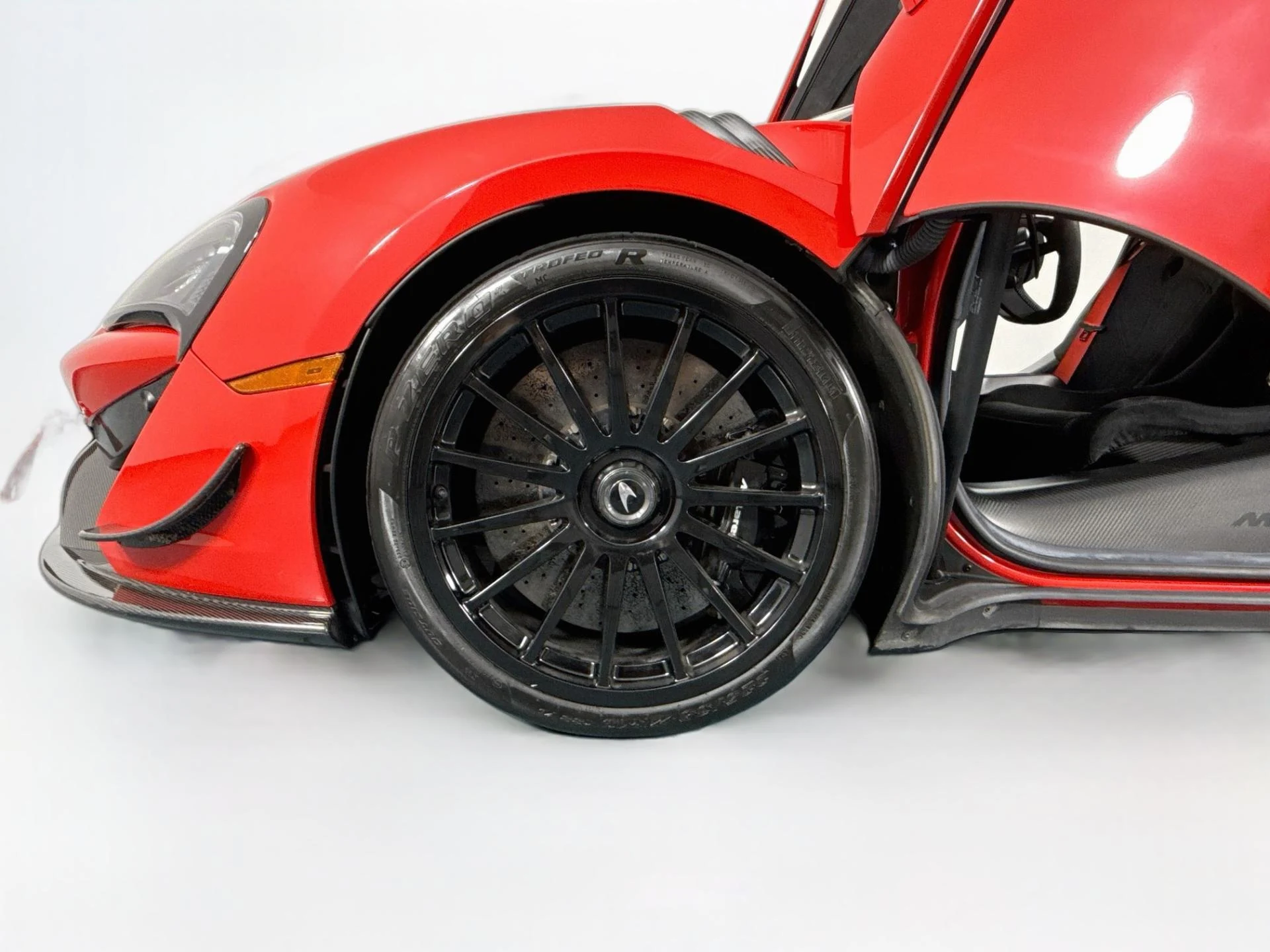 mph044_3875453130_Used_2020_Mc_Laren_620_R_1787114651_414292f7c9