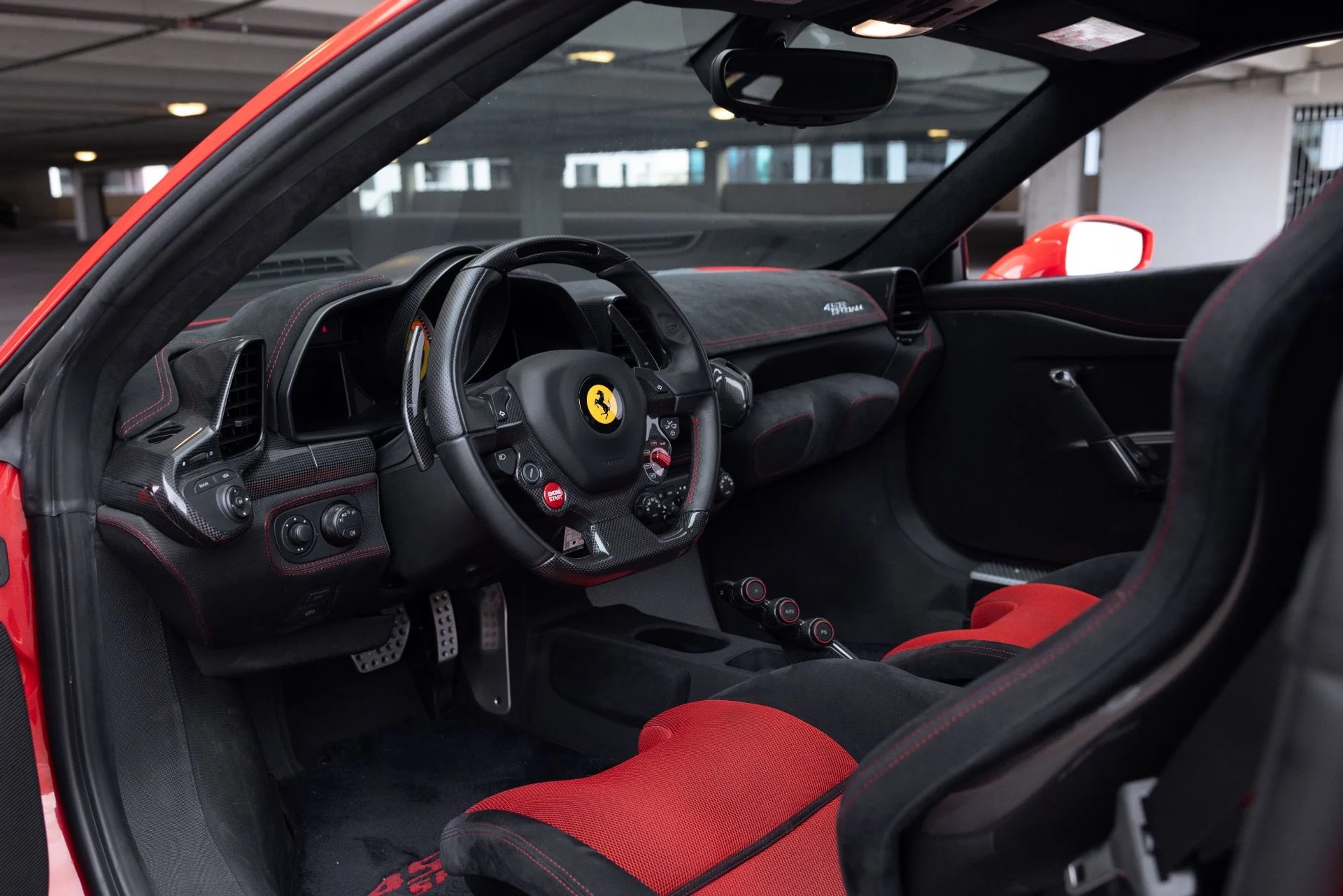 mph044_3880777310_Used_2014_Ferrari_458_Speciale_1781299559_699a6b9e0a