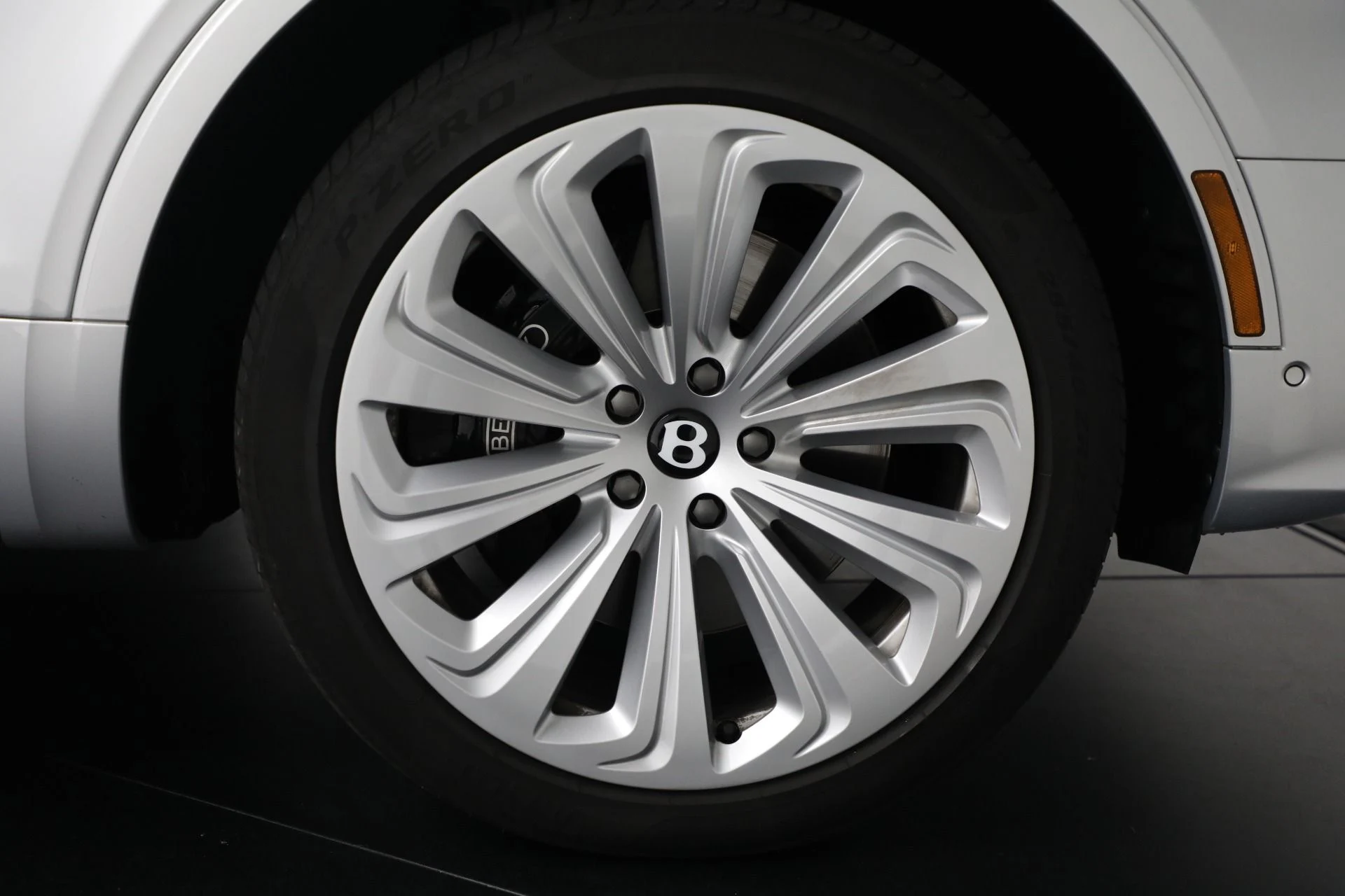 mph044_3886422513_Used_2021_Bentley_Bentayga_V8_23ca6dc13d