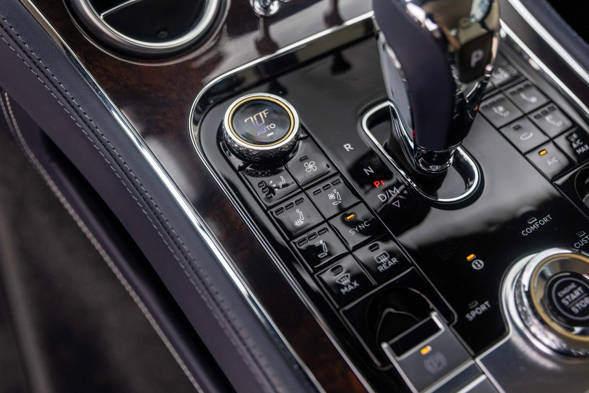 mph044_3888472868_Hi_Tech_Luxury_Imports_LLC_SCBDG_4_ZG_1_PC_008673_image_44_2fc27c846c