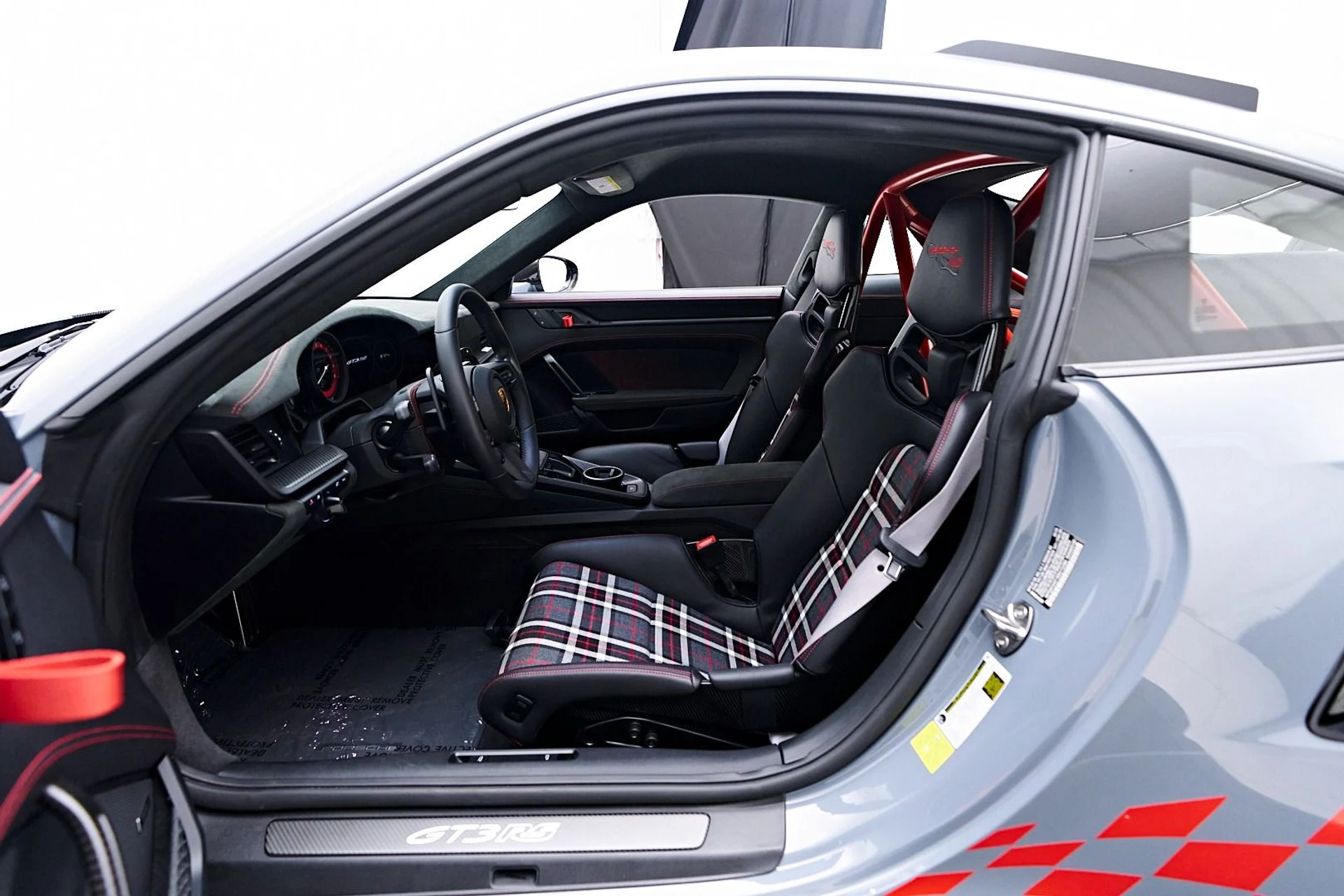 mph044_3919334447_Used_2024_Porsche_911_GT_3_RS_1740854858_e94561dcf9