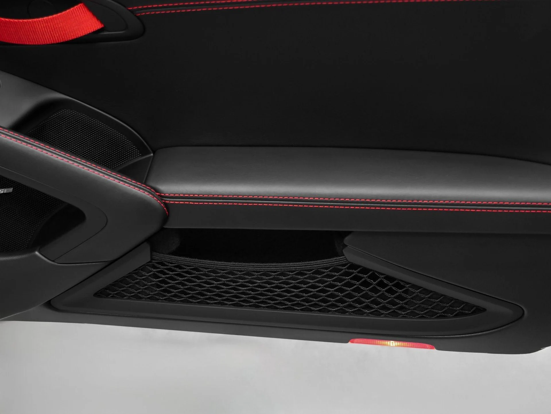 mph044_392662647_45_f891f320bb