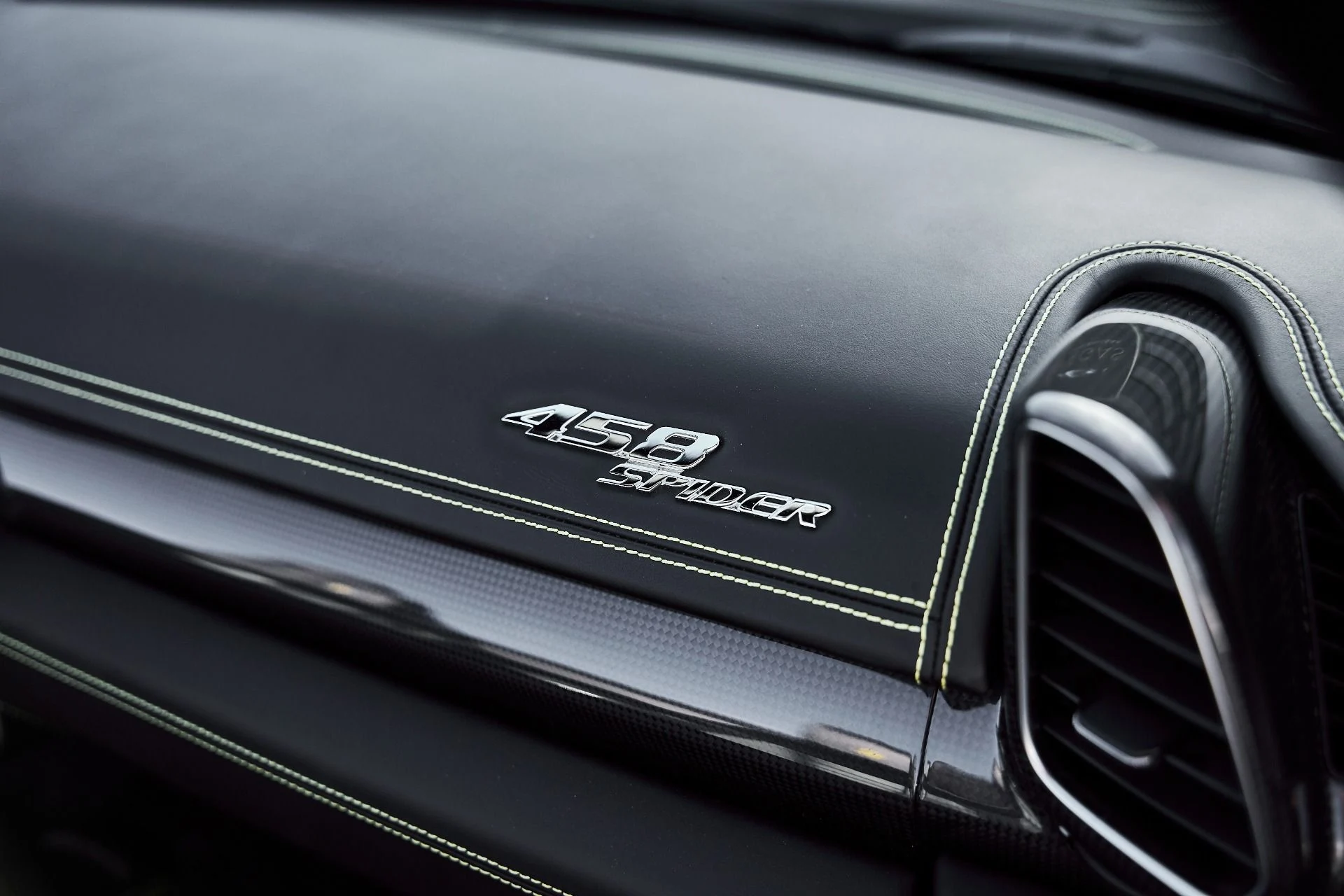 mph044_3928760846_Used_2015_Ferrari_458_Spider_Base_1777010280_a118bca51f