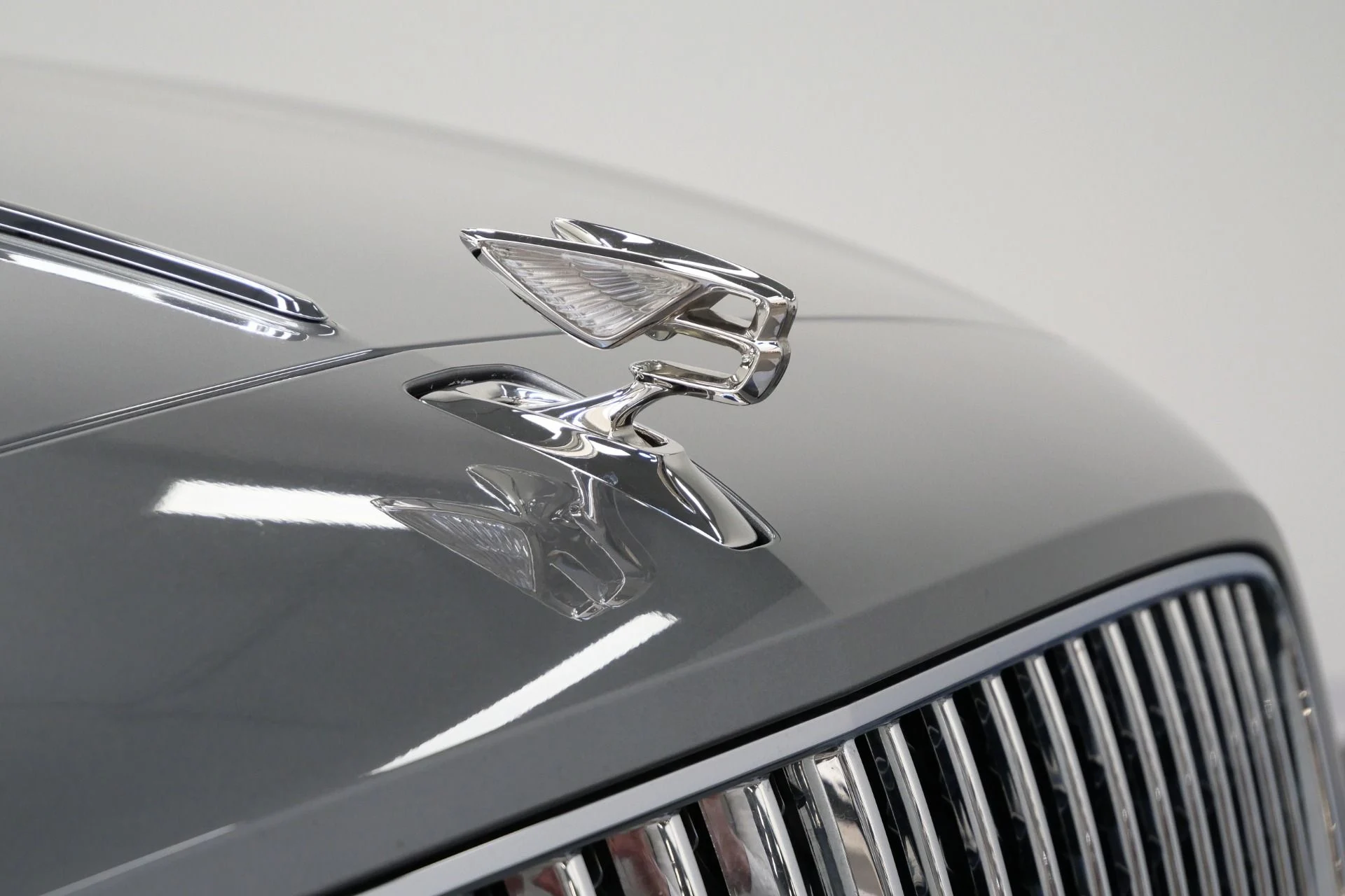 mph044_3935455928_Used_2022_Bentley_Flying_Spur_Hybrid_Odyssean_Edition_266_K_MSRP_Sustainable_Interior_Trim_1770409393_1ca3bbedb6