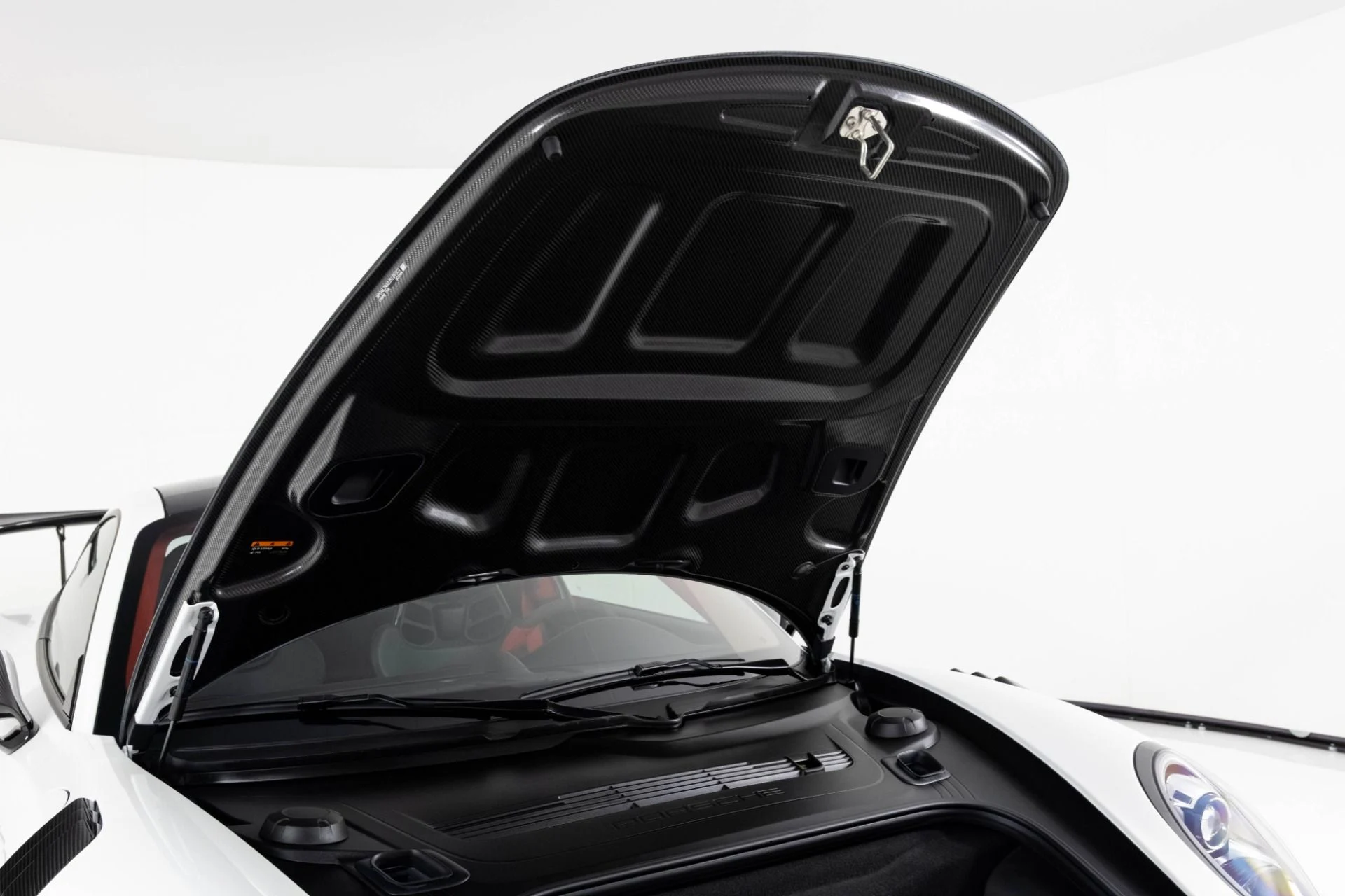 mph044_3950200405_Used_2018_Porsche_911_GT_2_RS_1763508422_d8ba86abe8