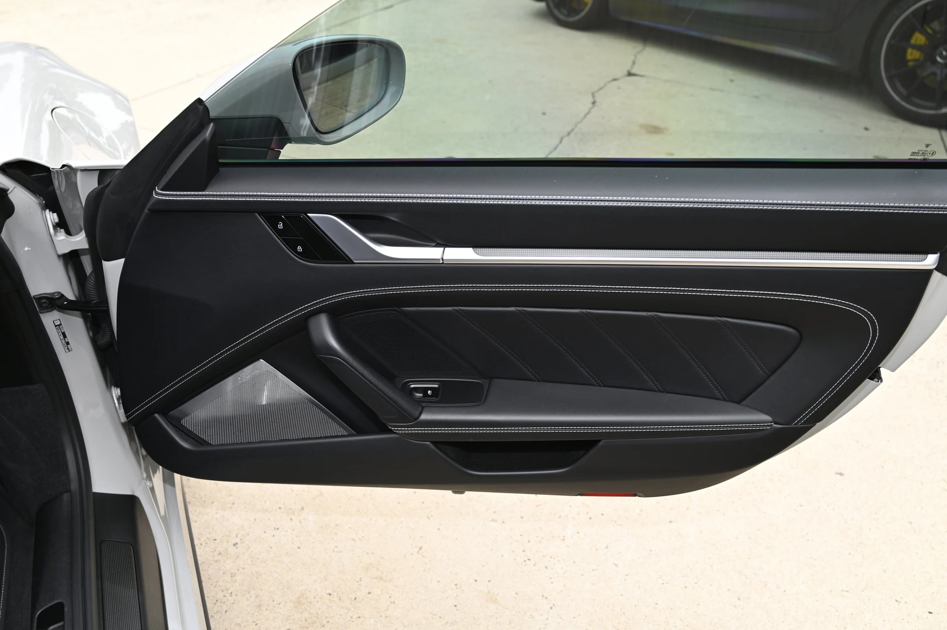 mph044_395780113_108c83ee3e304164b441e59efac0b957_70b616e589