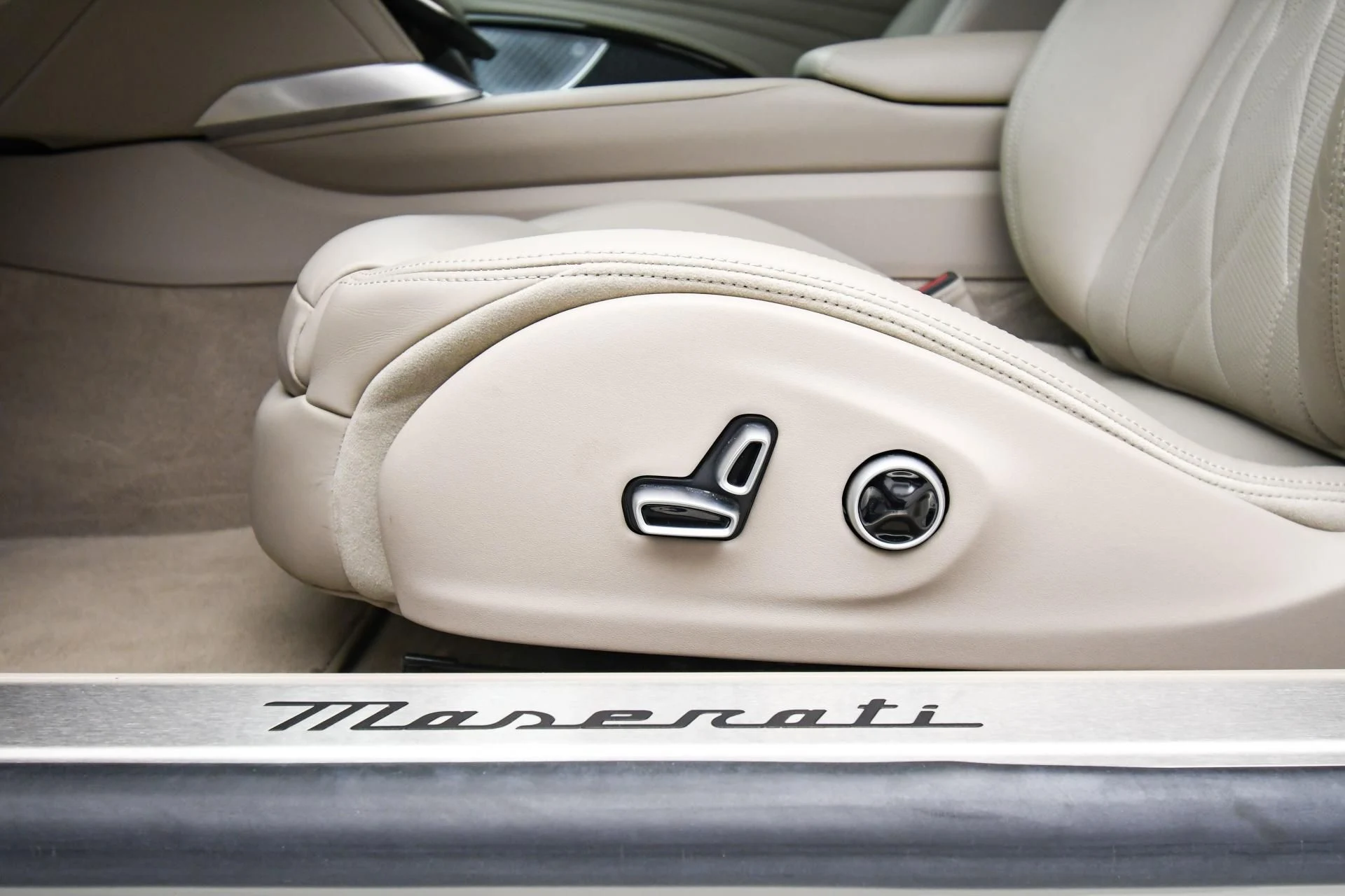 mph044_3972546805_Used_2024_Maserati_Gran_Turismo_Modena_1742632256_53e4a46de7