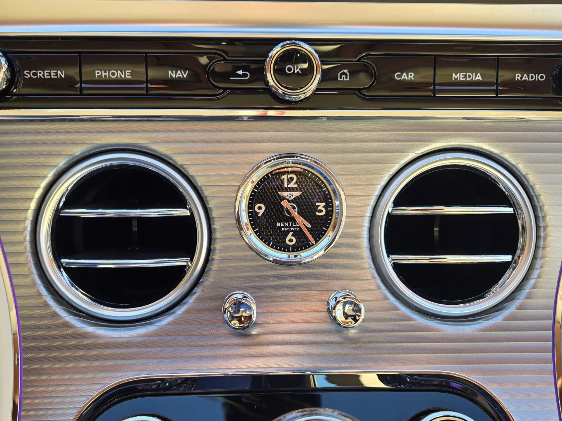 mph044_3976427801_fbd99ac3c2eb5d58bbce0f6b6e678f24x_a1b3b992e1