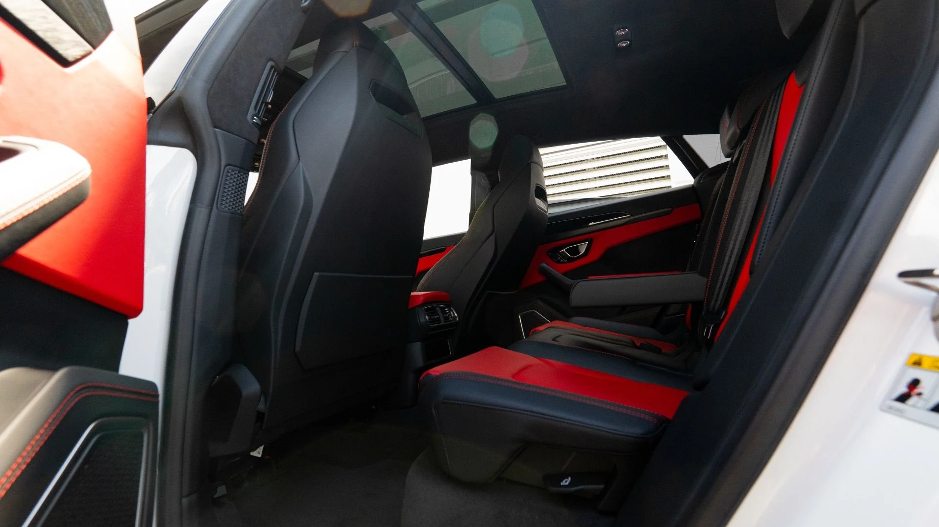 mph044_3978950343_Used_2021_Lamborghini_Urus_1754681965_c0c83b6391