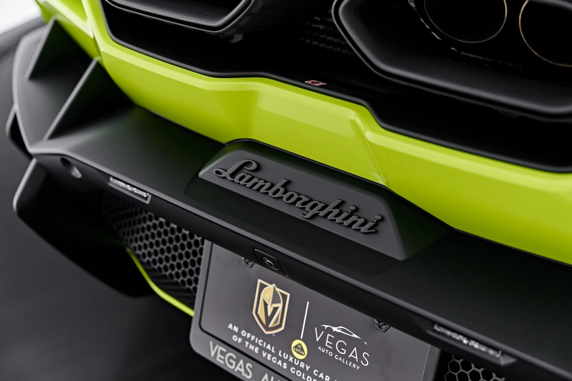 mph044_3985998351_Used_2026_Lamborghini_Revuelto_Base_1788485679_f344a60609