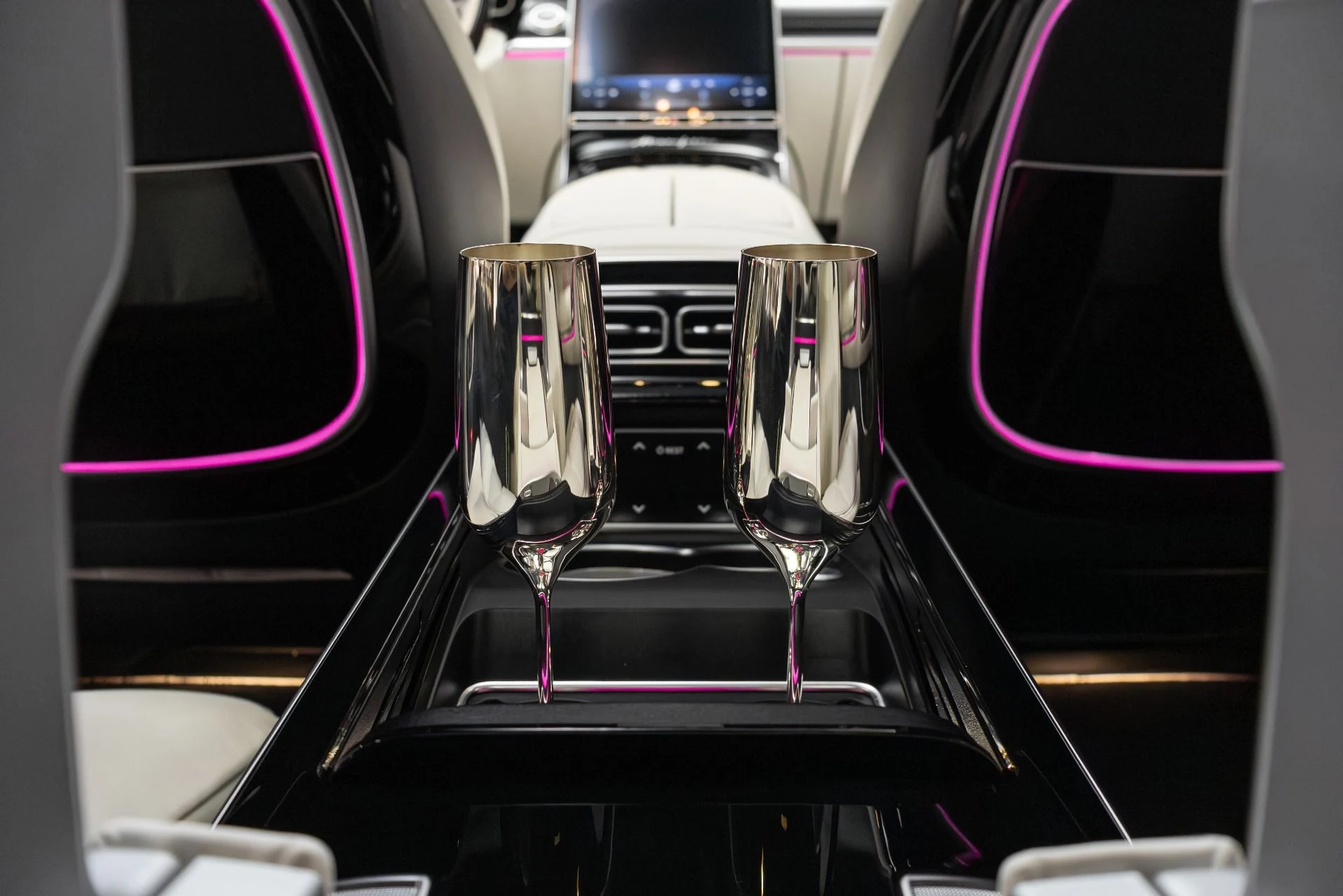 mph044_3993369638_Used_2024_Mercedes_Benz_S_Class_Maybach_S_680_4_MATIC_1766187081_427c11d116