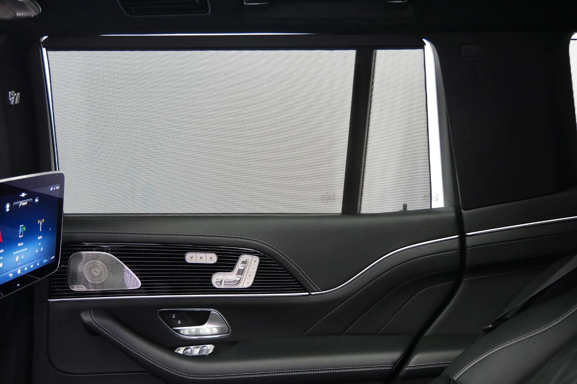 mph044_3995256402_Used_2025_Mercedes_Benz_Maybach_GLS_600_4_MATIC_Monoblock_Wheels_4_Seat_Configuration_Rear_Entertainment_1776793710_3032641b6e