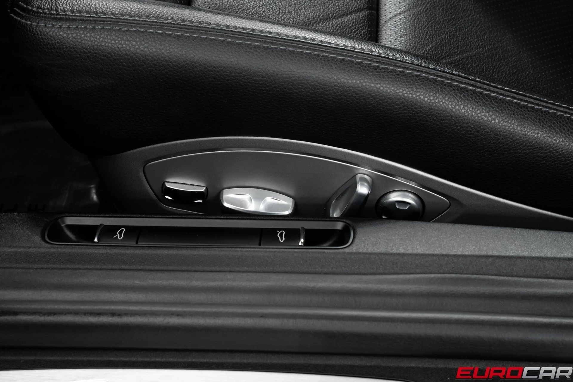 mph044_3995732999_image_45_ead84b9d2b