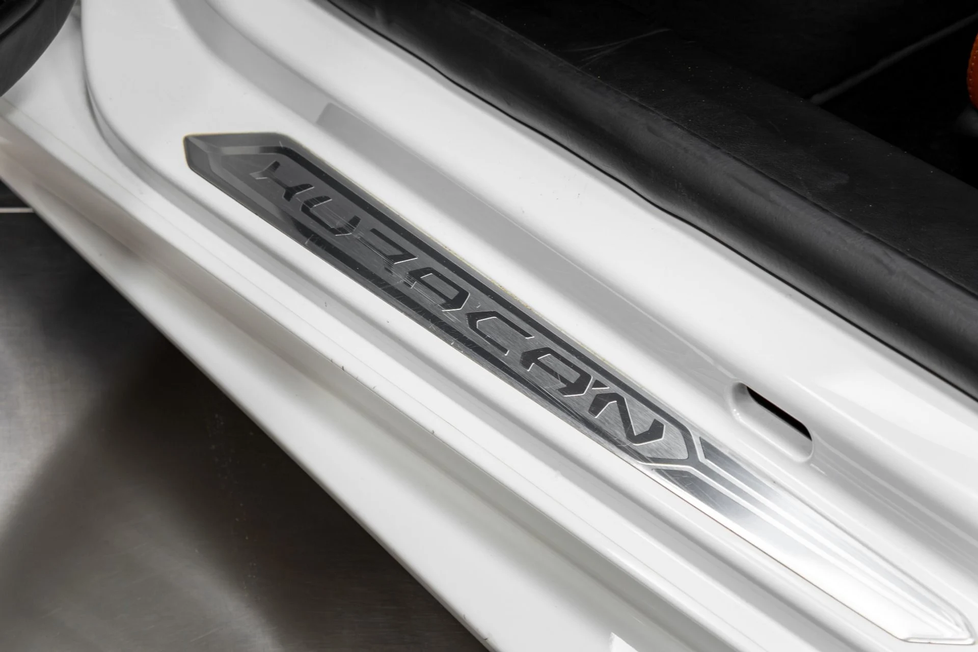 mph044_4027706131_Used_2019_Lamborghini_Huracan_LP_580_2_S_1778195053_c48bf7b162