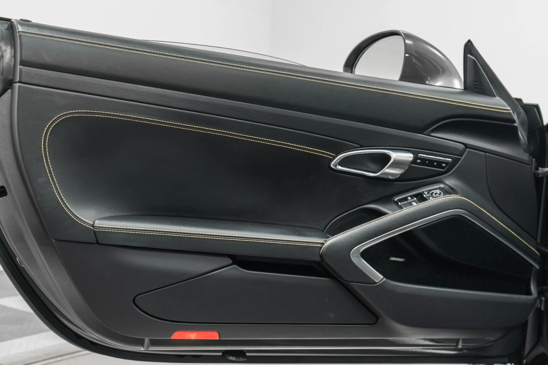 mph044_4035497739_Used_2018_Porsche_911_Targa_4_GTS_1781794965_50a1050a8c