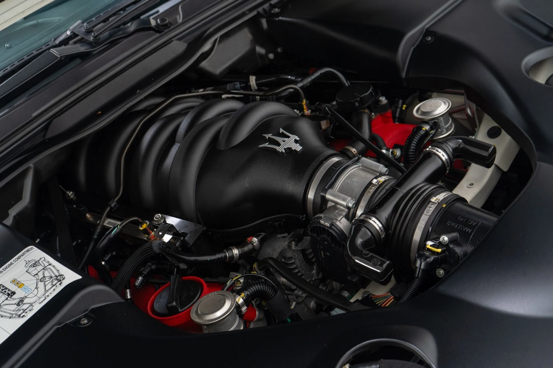 mph044_4037822496_Used_2012_Maserati_Granturismo_Sport_1756223132_f88bcb42e8