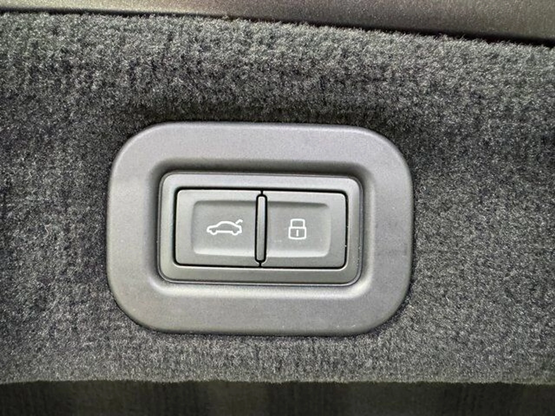 mph044_4040947061_ba4f724465cc03f2839c9b57d4b9411b_5d7dc92f1e