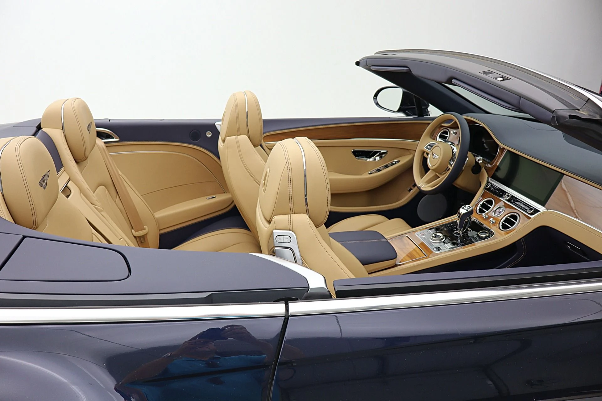 mph044_4044066671_New_2026_Bentley_Continental_GTC_9865cf3052