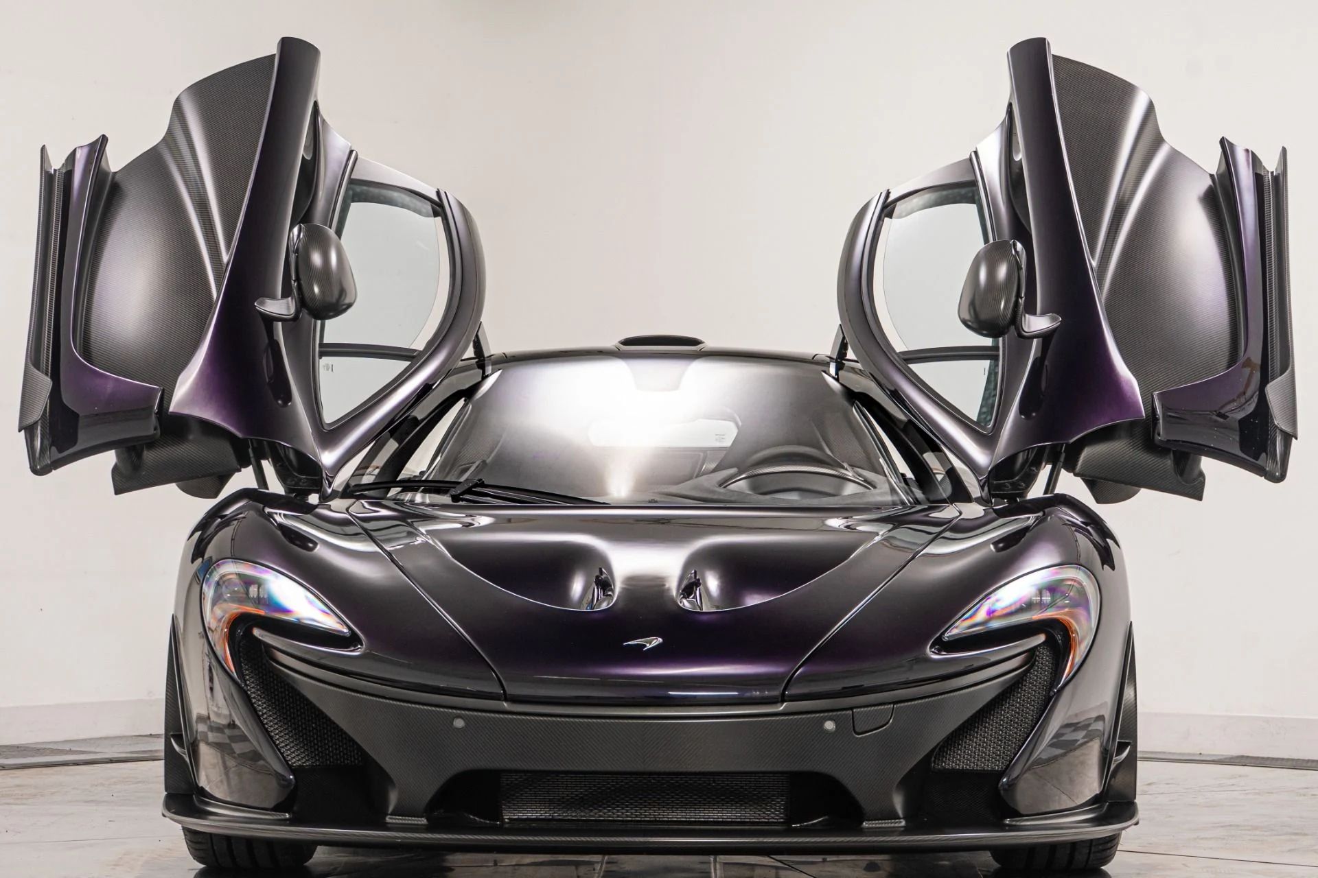 mph044_4050391823_Used_2015_Mc_Laren_P1_1757693510_a2a46a6d28