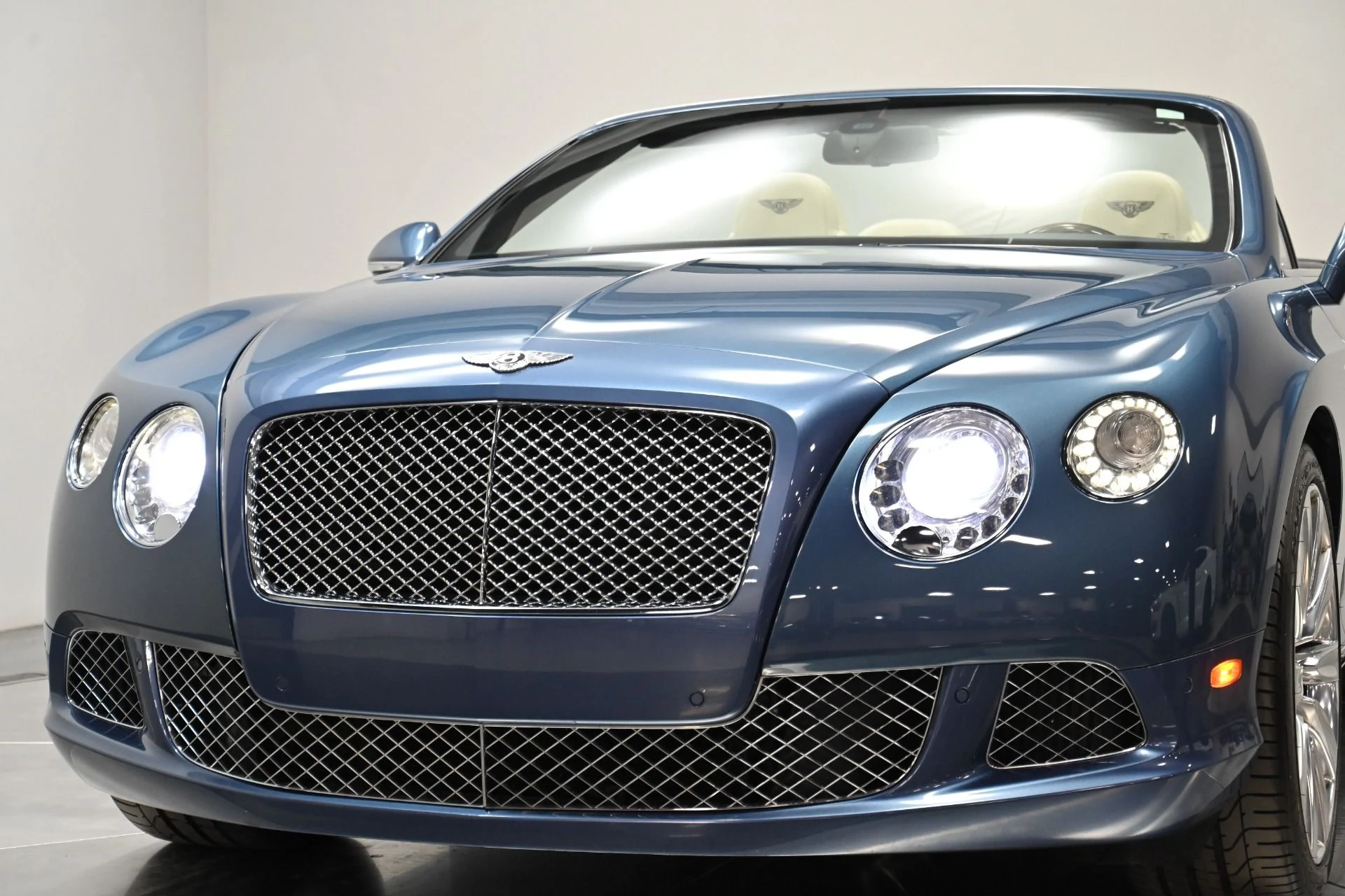mph044_4072074614_Used_2014_Bentley_Continental_GTC_1751561855_9c1b6f6dca