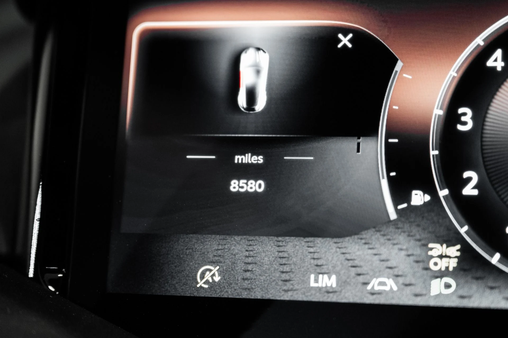 mph044_407461156_Used_2024_Aston_Martin_DB_12_V8_1773165032_29e5716fc9