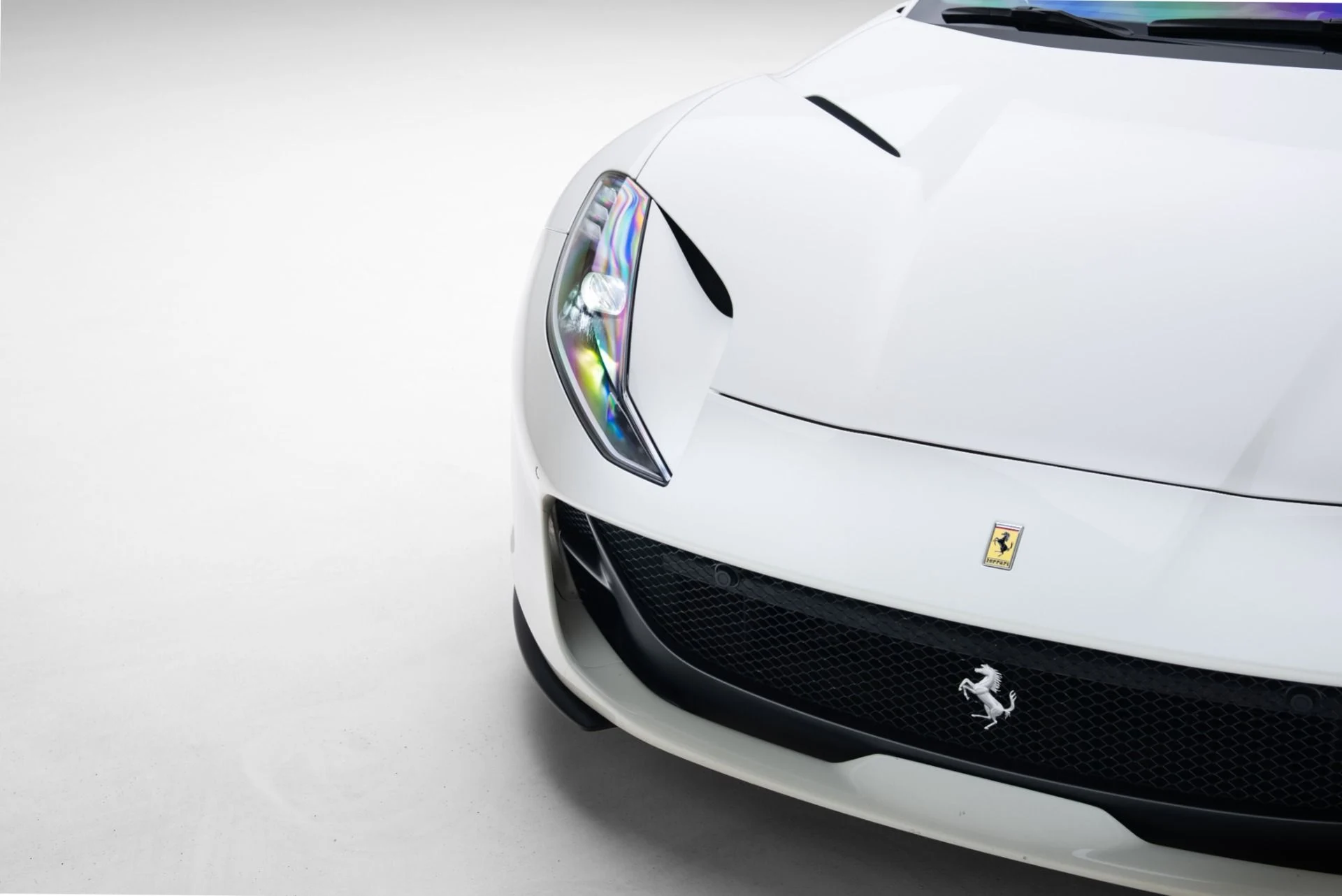 mph044_4084198462_Used_2018_Ferrari_812_Superfast_1770943814_e70dc36889