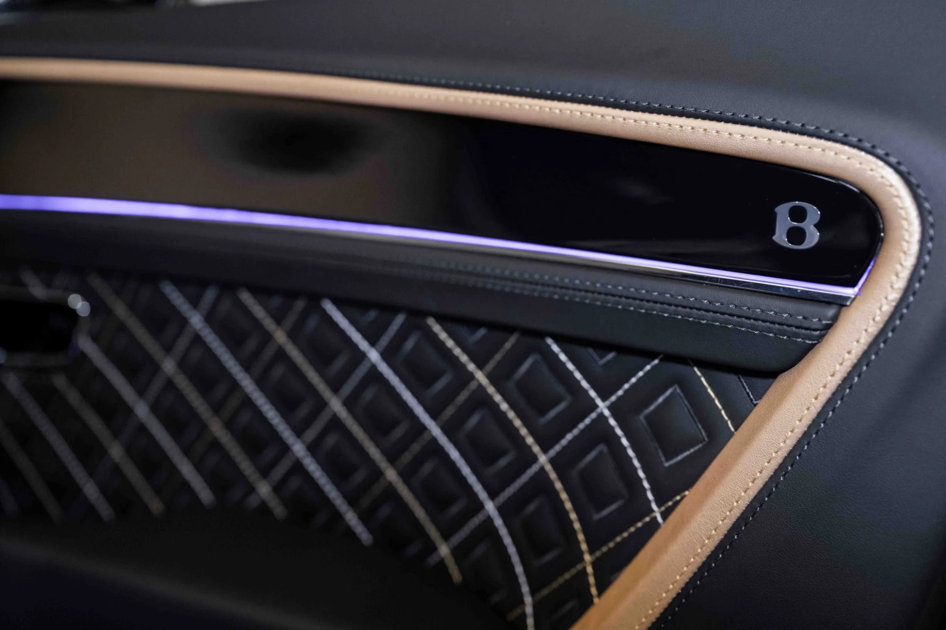 mph044_4092673237_Used_2024_Bentley_Continental_GTC_Mulliner_W12_1718978175_91089099a5